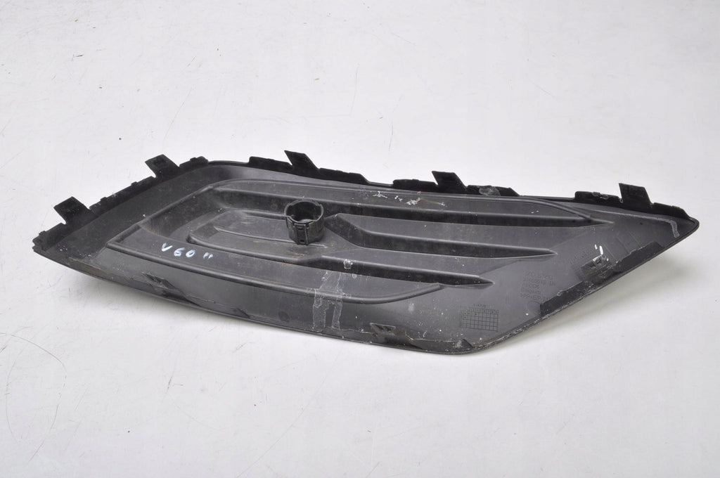 VOLVO V60 II GRILLE DUMMY BUMPER LEFT 31455513