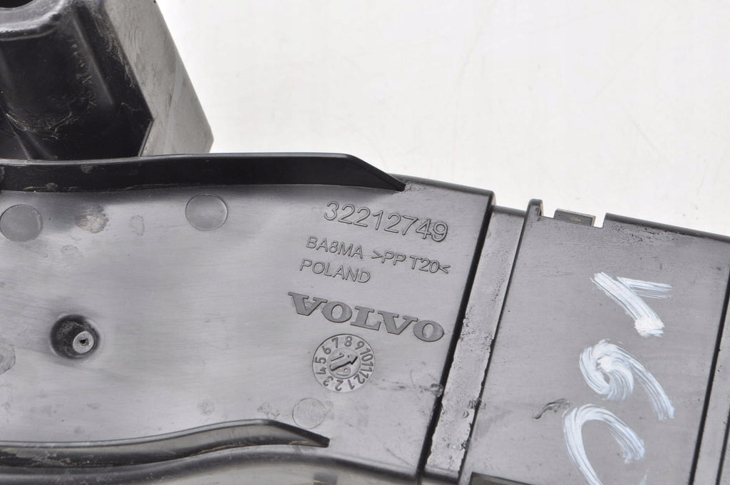VOLVO V60 II MOUNT BRACKET 32212749