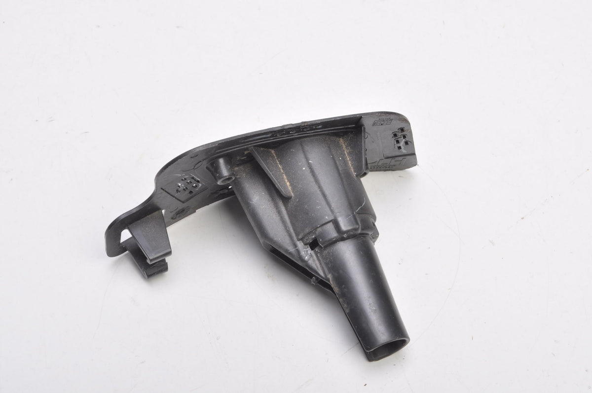 VOLVO V60 II XC60 II REFRACTION PUMP ATTACHMENT LEFT 33384931