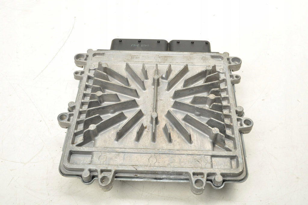 VOLVO V60 XC60 I 2.4 D5 220KM COMPUTER ENGINE DRIVER 31392982
