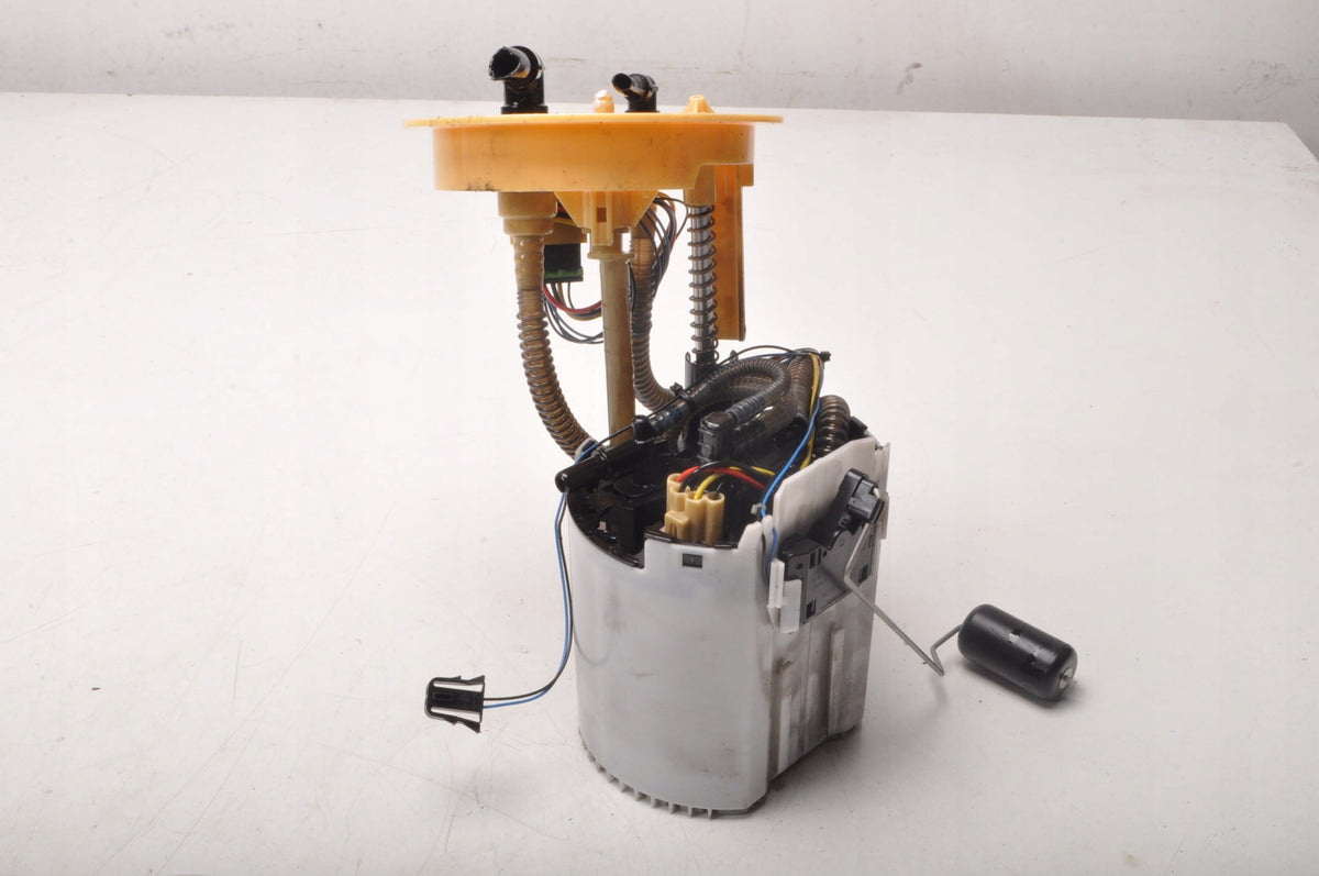 VOLVO V60 XC60 II XC90 II 2.0 16V B5 FUEL PUMP 31478634