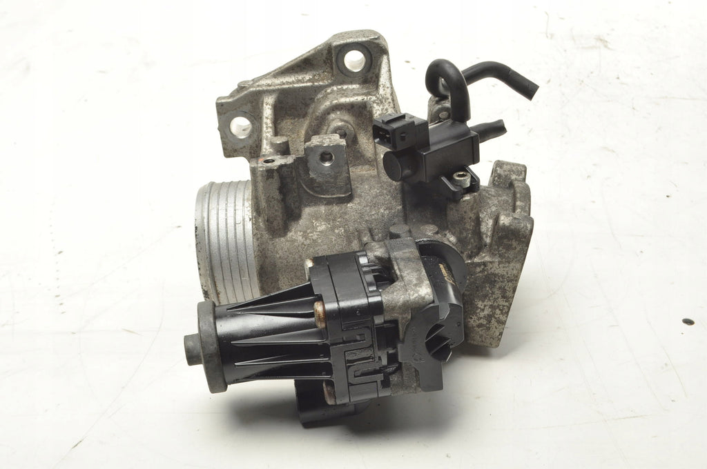VOLVO V60 XC70 XC60 S60 V70 2.0 D D3 2.4 D5 VALVE EGR 50590601