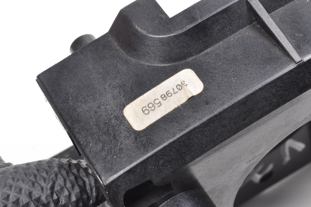 VOLVO V70 II BASE MODULE STEERING WHEEL CONTROLLER 30798569