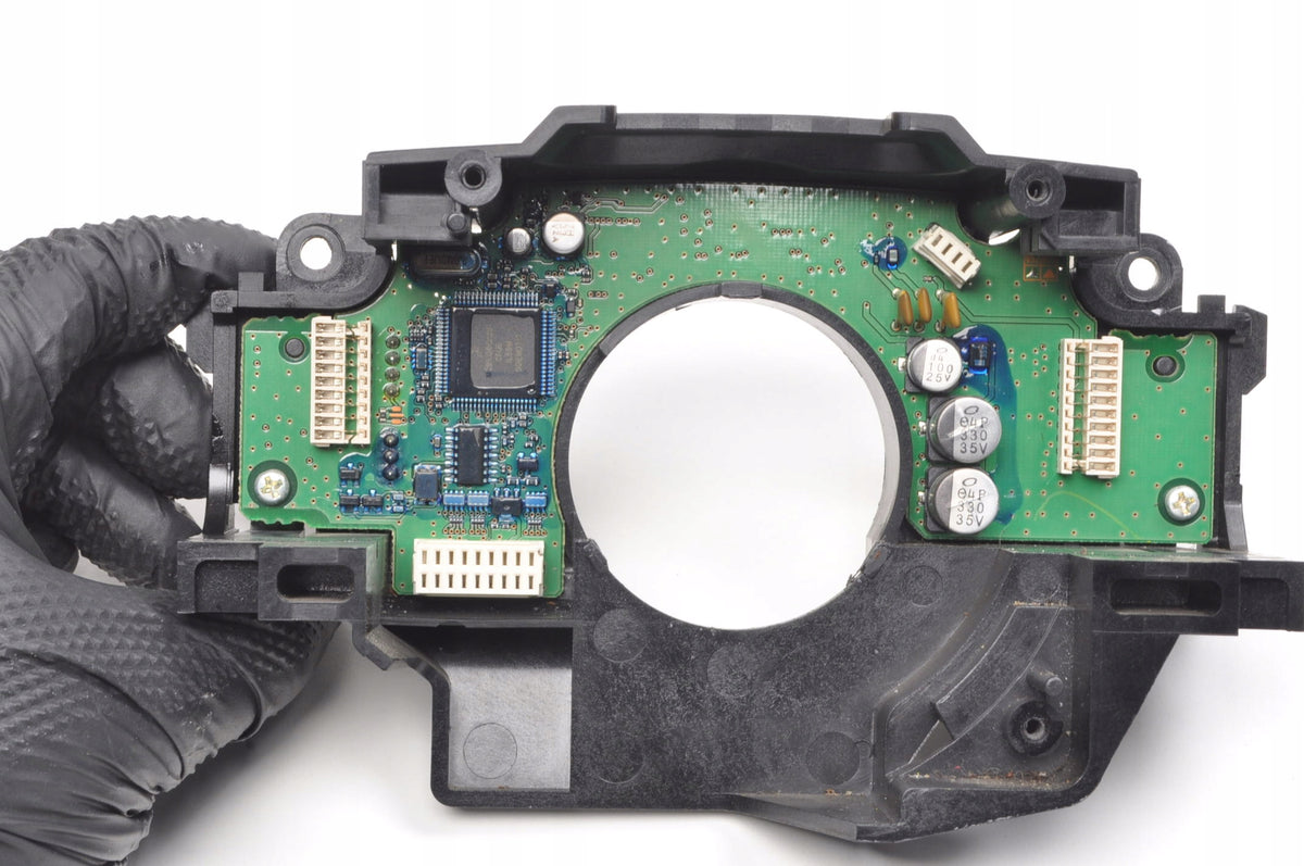 VOLVO V70 II BASE MODULE STEERING WHEEL CONTROLLER 30798569