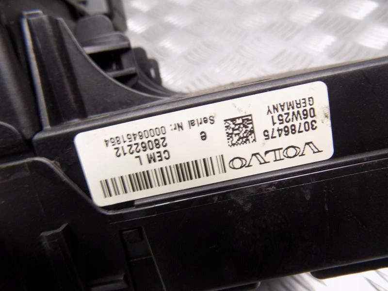 VOLVO V70 II MODULE CEM 30786475