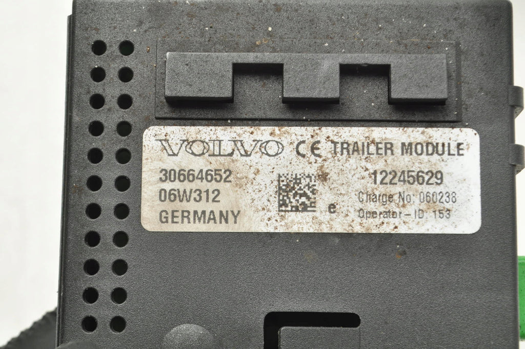 VOLVO V70 II XC70 XC90 MODULE HOOK DRIVER 30664652