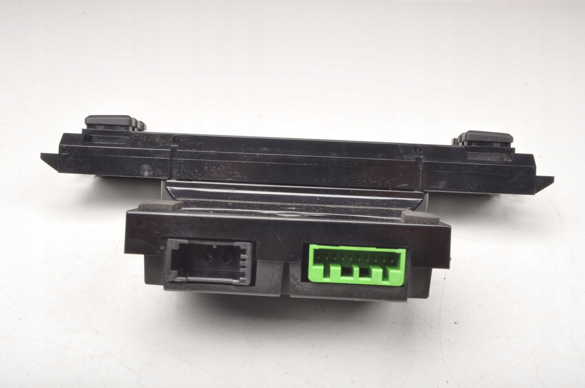 VOLVO V70 III 80 II SCREEN DISPLAY 31268924