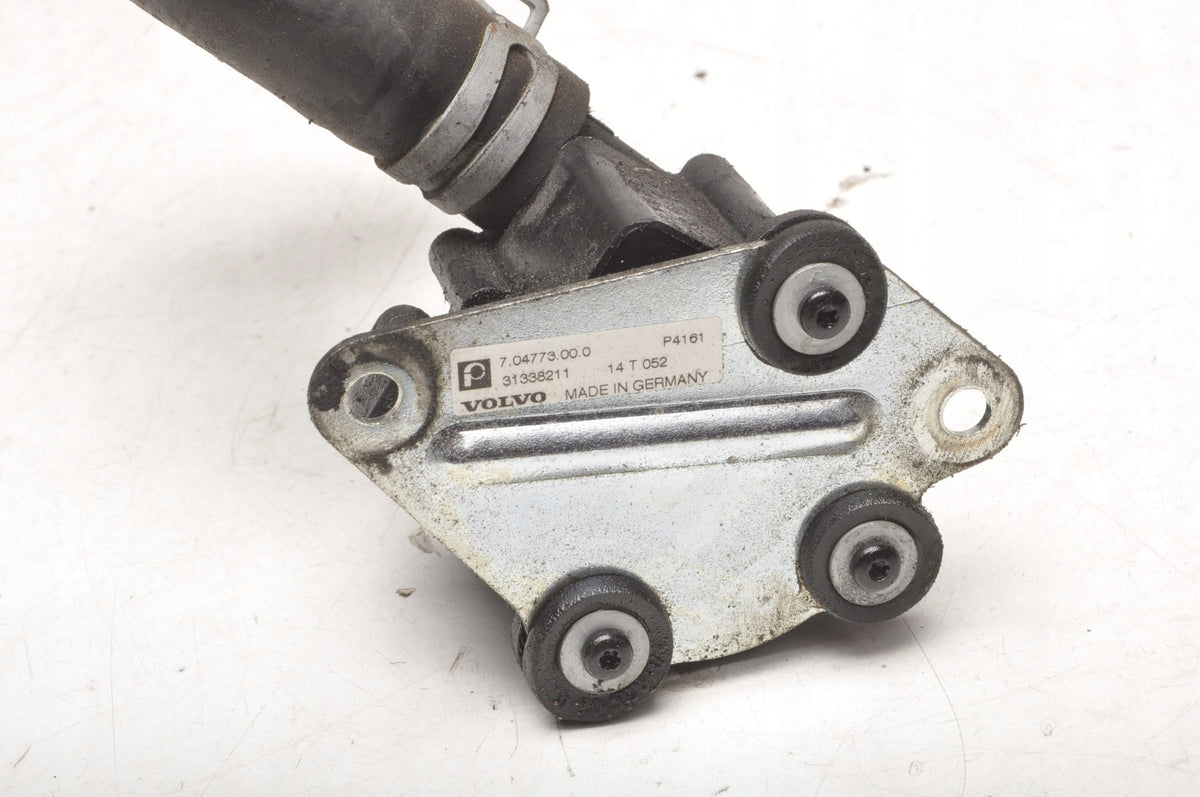 VOLVO V70 III S80 II 2.0 D4 181 KM WATER PUMP 31338211