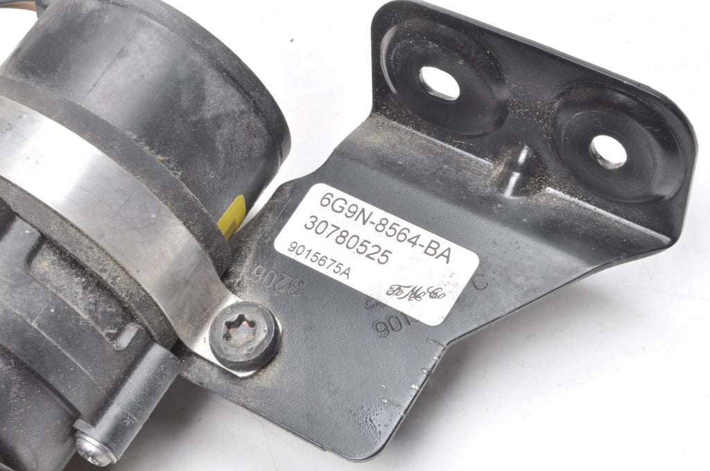 VOLVO V70 III S80 II 4.4 V8 AWD 316KM WATER PUMP 30780525