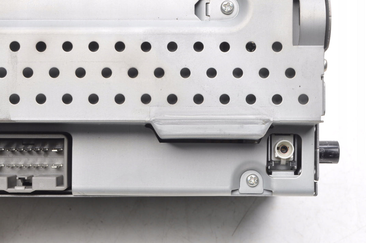 VOLVO V70 III S80 II XC70 RADIO 30773440