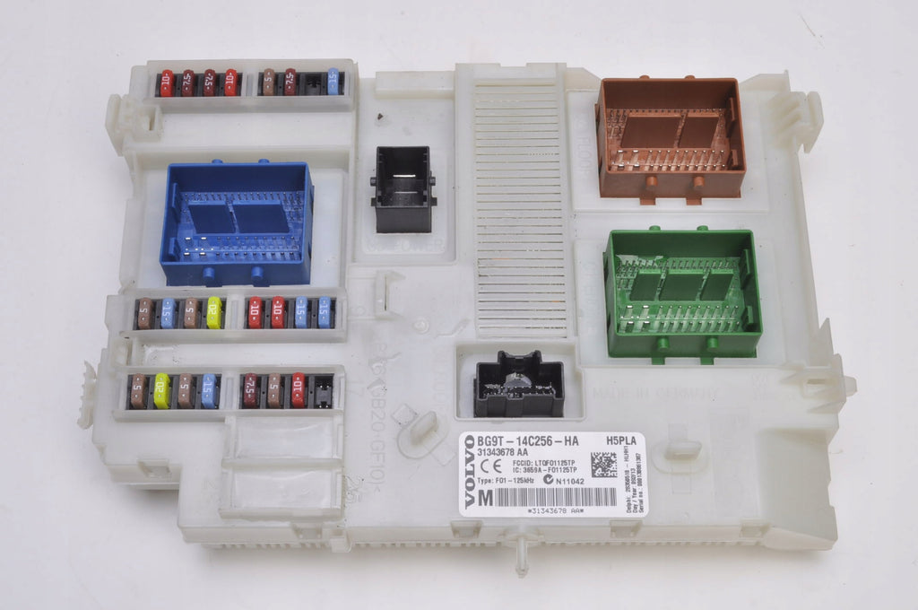 VOLVO V70 III S80 XC70 II FUSE BOX 31343678 BG9T-14C256-HA