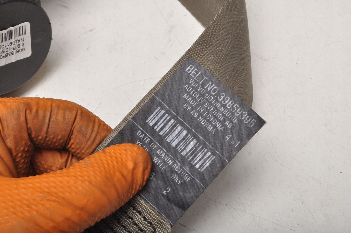 VOLVO V70 III SEAT BELT RIGHT REAR 2 ROW 39859395