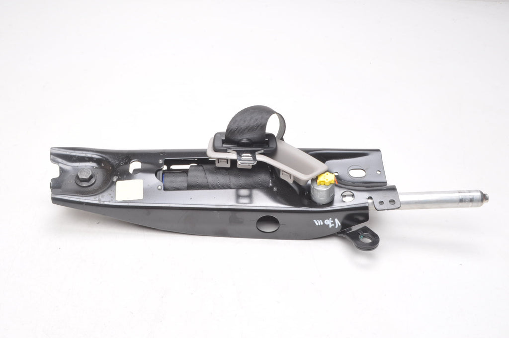 VOLVO V70 III XC70 SEAT BELT RIGHT FRONT 39818796 LIFT