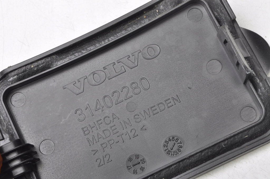 VOLVO V90 II COVER PLASTIC 31402280