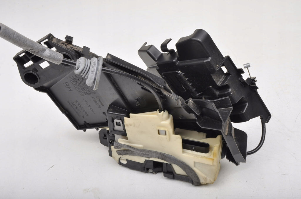VOLVO V90 II DOOR LOCK RIGHT REAR 32131411