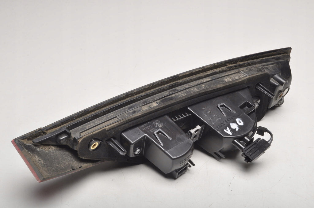VOLVO V90 II LAMP LEFT REAR FLAP 32337136