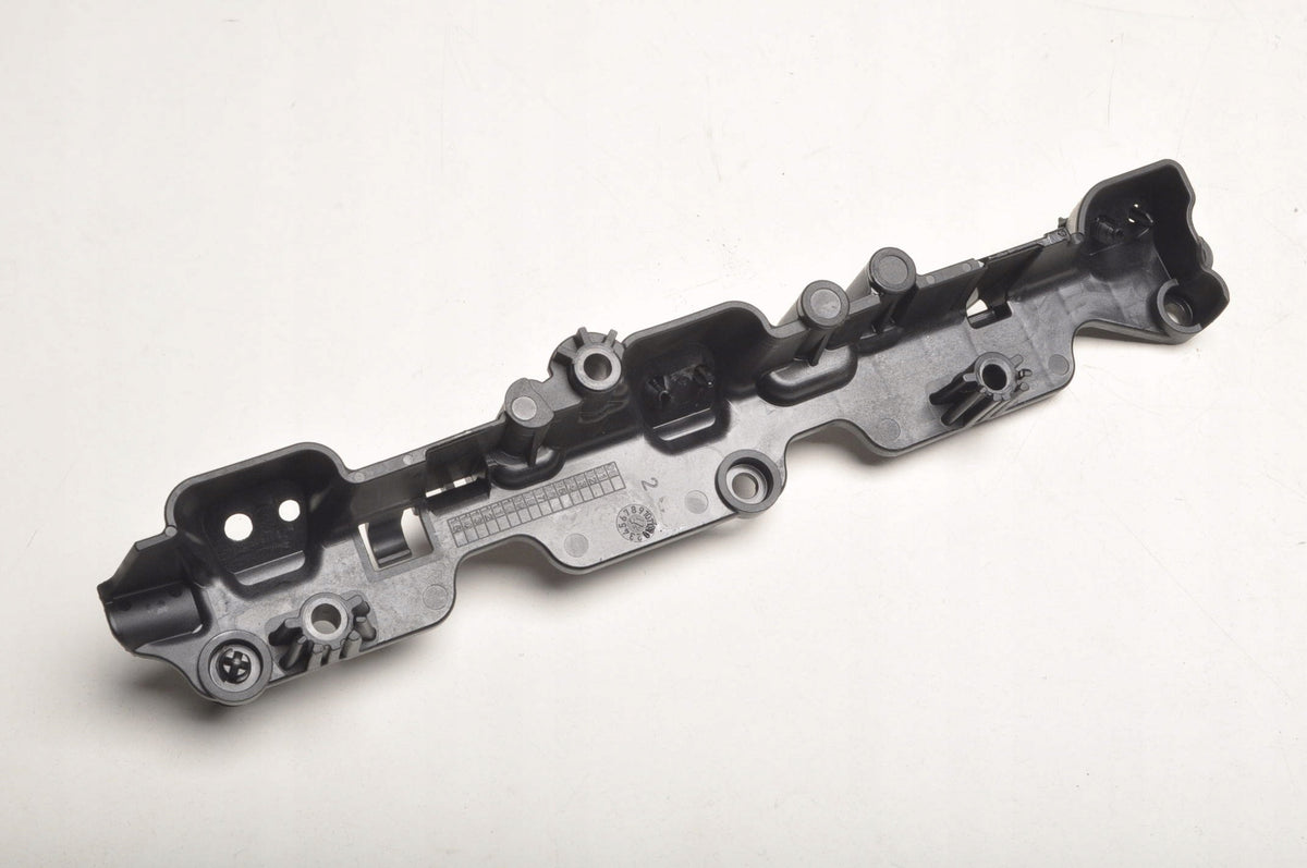 VOLVO V90 II MOUNT BRACKET 31493364