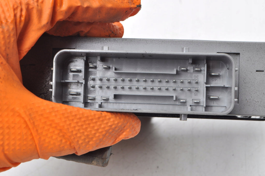 VOLVO V90 II RELAY MODULE ADBLUE 32139932