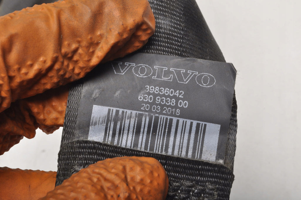 VOLVO V90 II SEAT BELT LEFT REAR 2 ROW 39836042