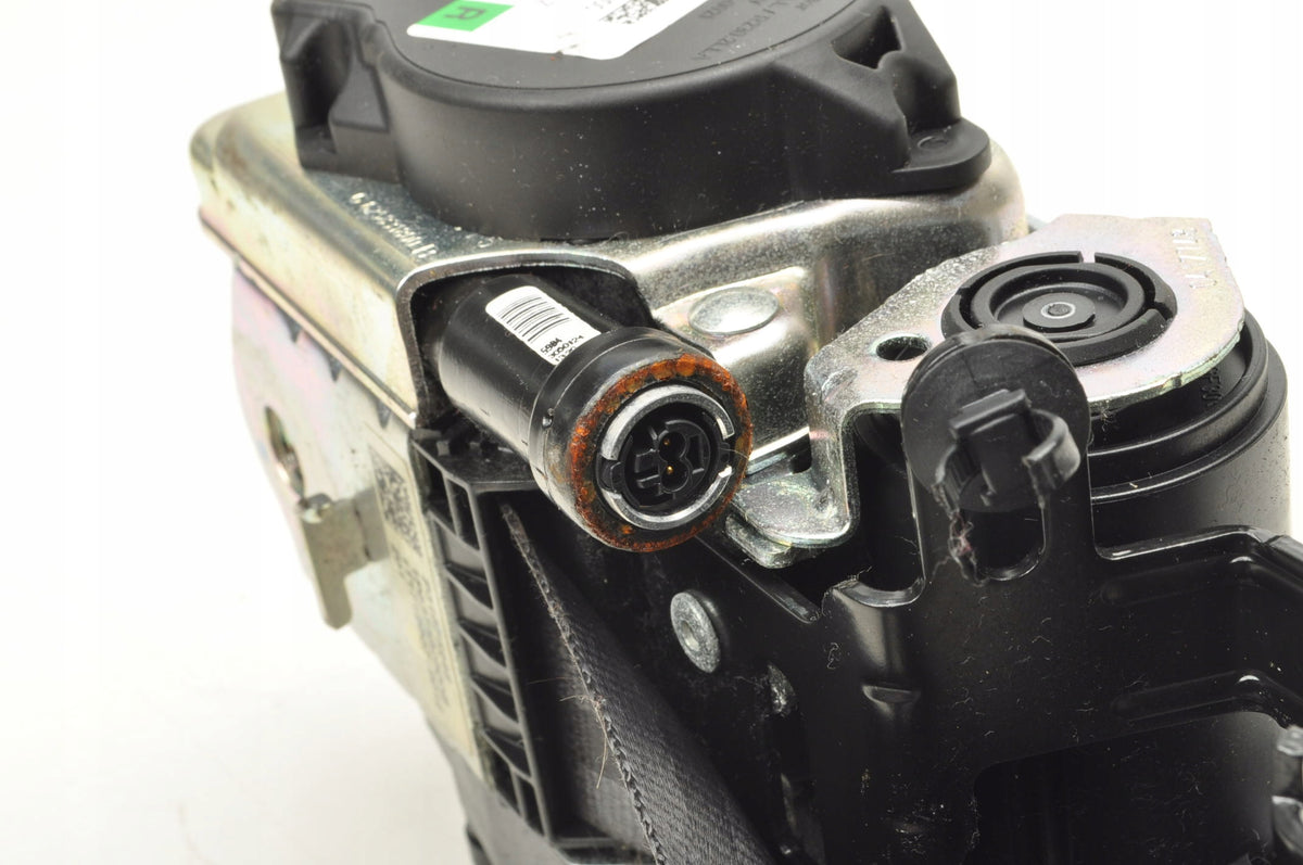 VOLVO V90 II SEAT BELT RIGHT FRONT 31675248