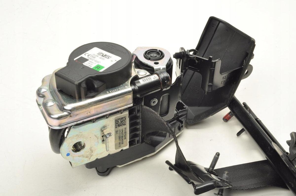 VOLVO V90 II SEAT BELT RIGHT FRONT 31675248