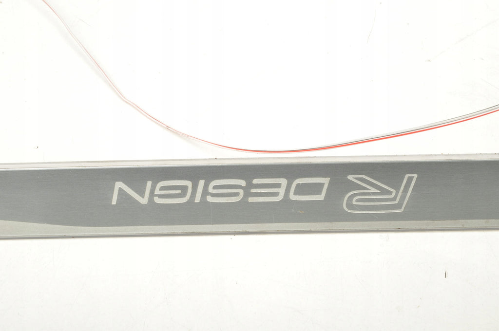 VOLVO V90 II THRESHOLD STRIP LEFT FRONT R-DESIGN 31479065