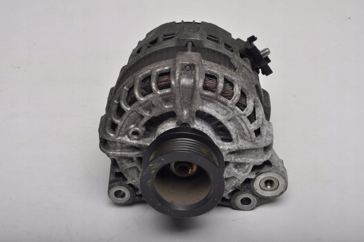 VOLVO V90 II XC40 V40 II S60 II V70 XC60 I 2.0 D4 ALTERNATOR 30659580