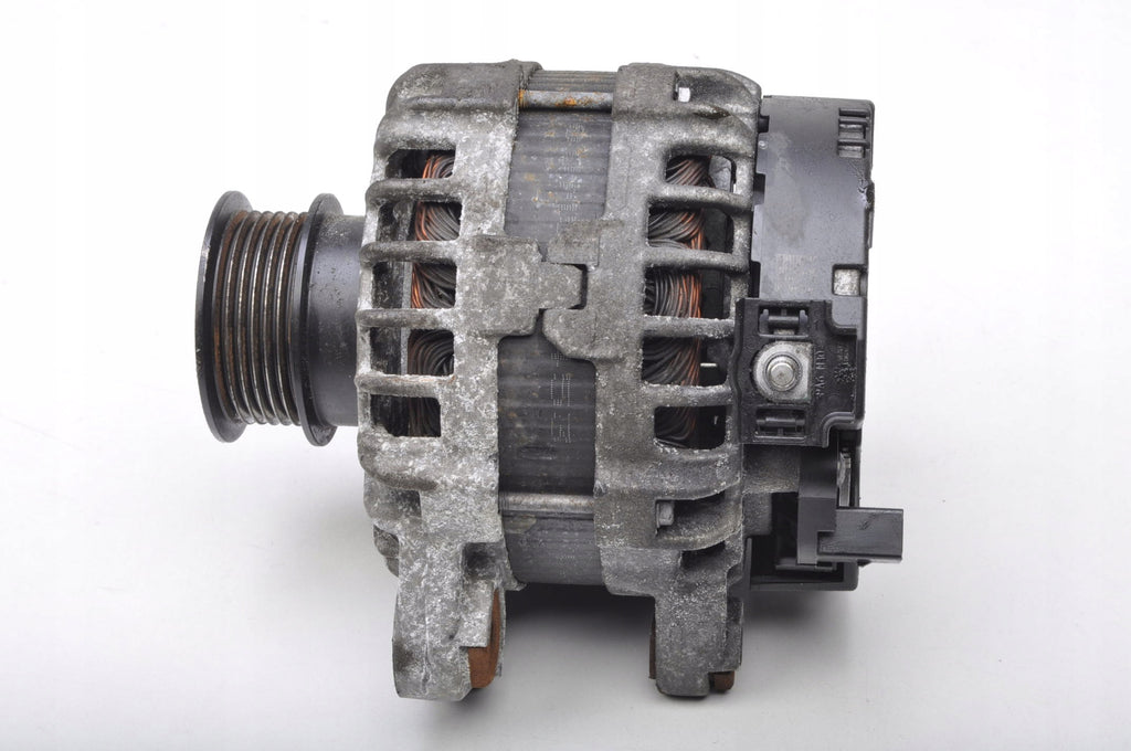 VOLVO V90 II XC40 V40 II S60 II V70 XC60 I 2.0 D4 ALTERNATOR 30659580