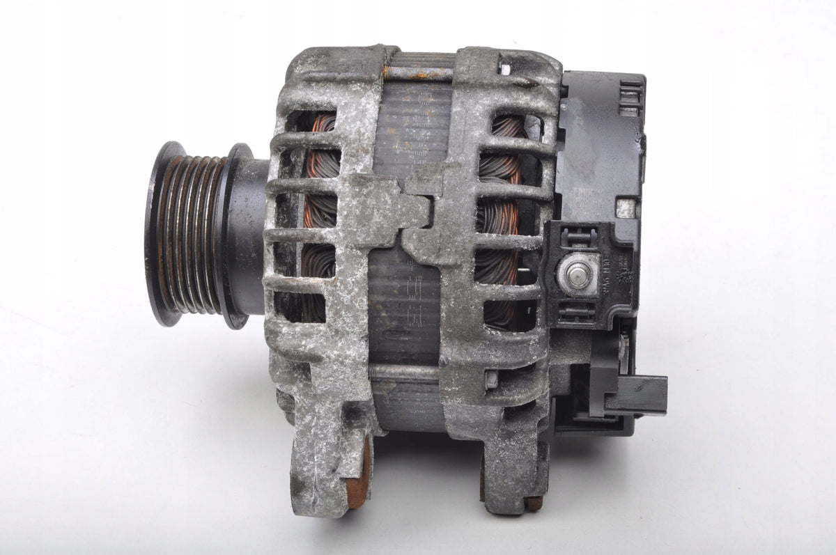 VOLVO V90 II XC40 V40 II S60 II V70 XC60 I 2.0 D4 ALTERNATOR 30659580