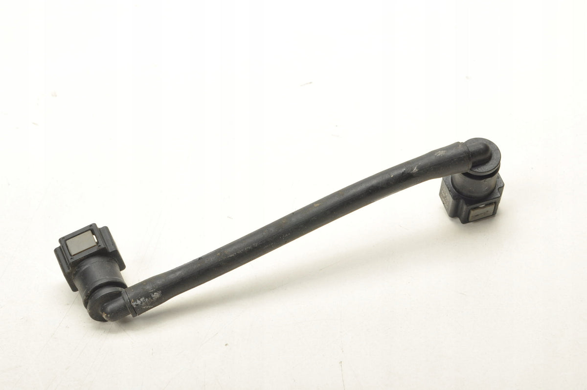 VOLVO XC40 1.5 T3 12V 163KM PIPE HOSE 32208416