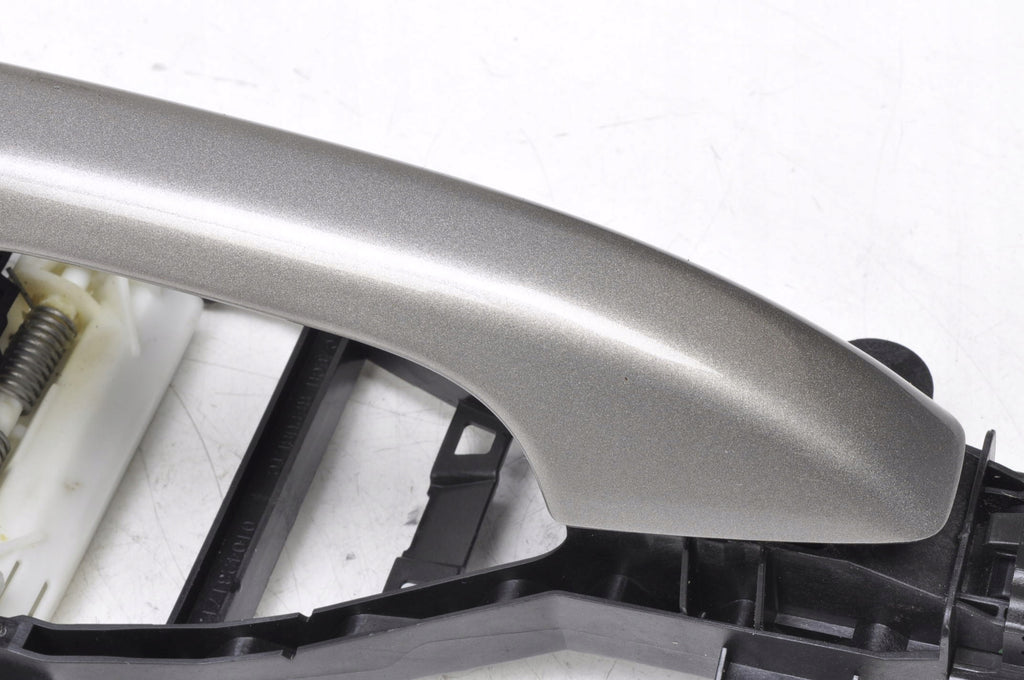 VOLVO XC40 2018- EXTERIOR DOOR HANDLE LEFT REAR 30747097