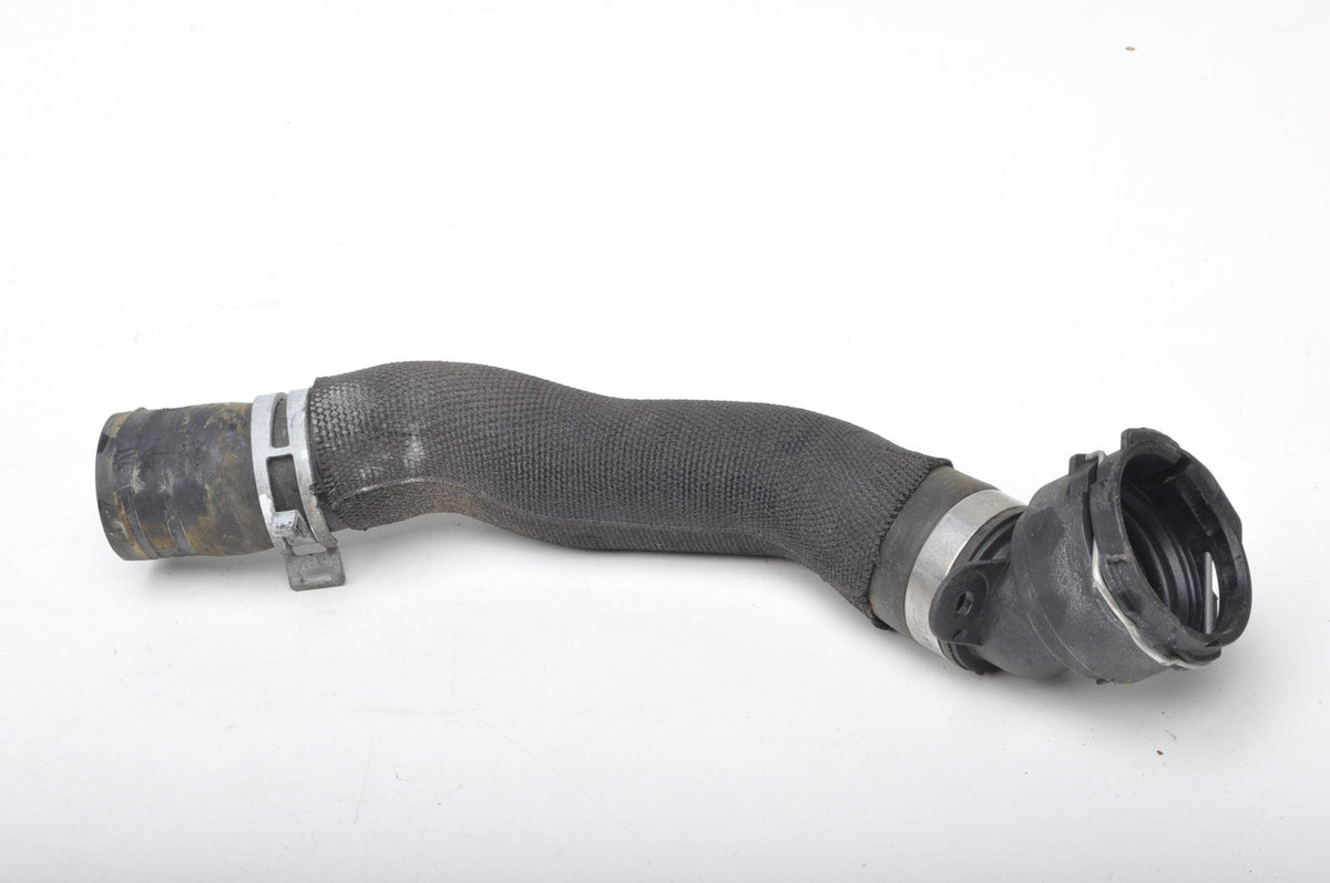 VOLVO XC40 2018- T5 Plug-in Hybrid 1.5 PIPE WATER CABLE 32257843