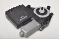 VOLVO XC40 2018- WINDSCREEN MOTOR LEFT FRONT 31674758 966268-103