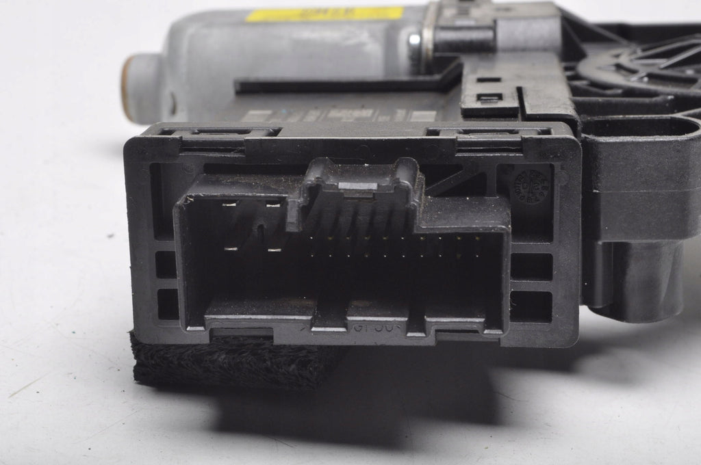 VOLVO XC40 2018- WINDSCREEN MOTOR LEFT REAR 32283266 966264-102