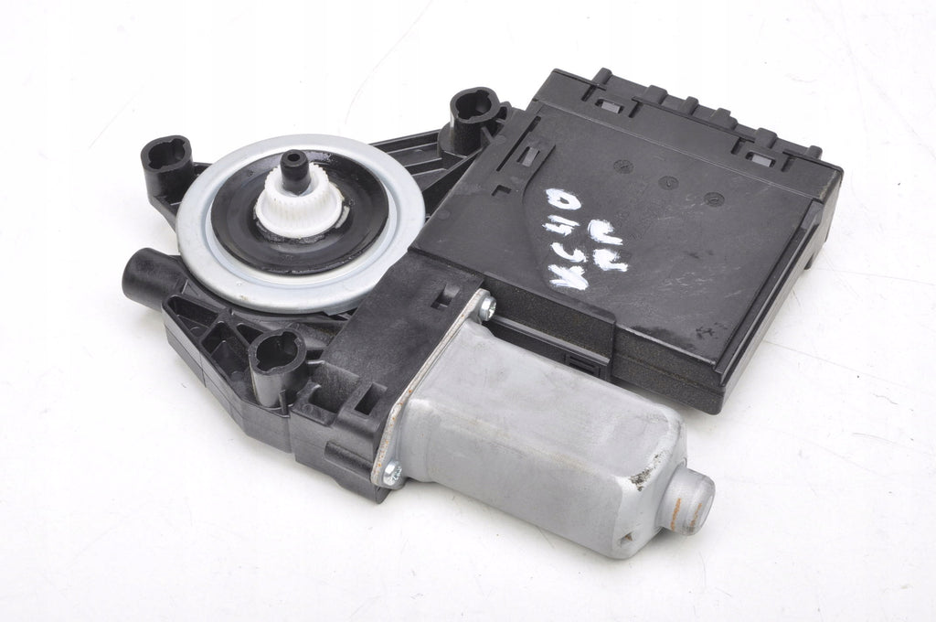 VOLVO XC40 2018- WINDSCREEN MOTOR RIGHT FRONT 966269-103 31674756