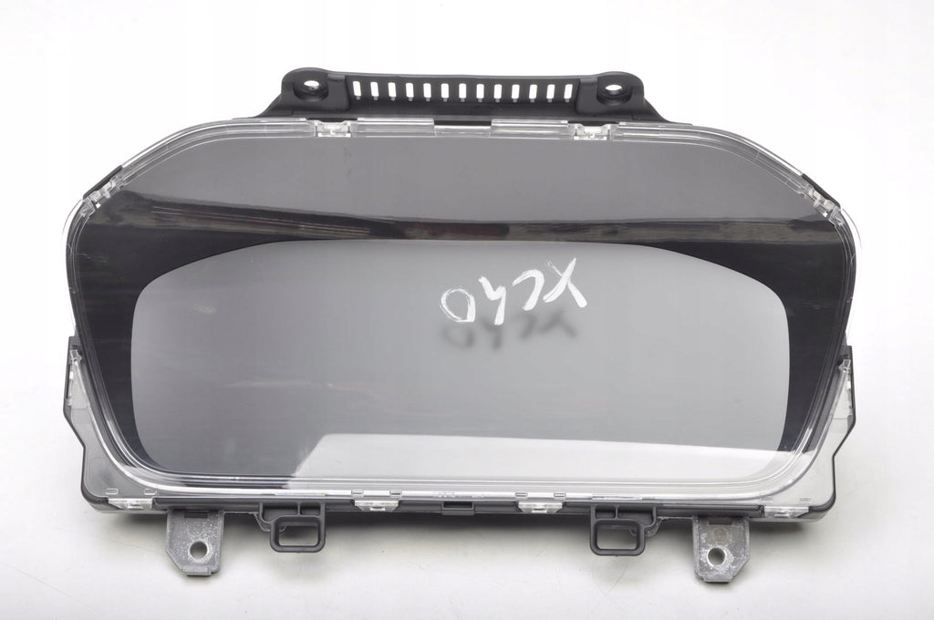 VOLVO XC40 B4 2.0 Hybrid COUNTER CLOCKS 32320737