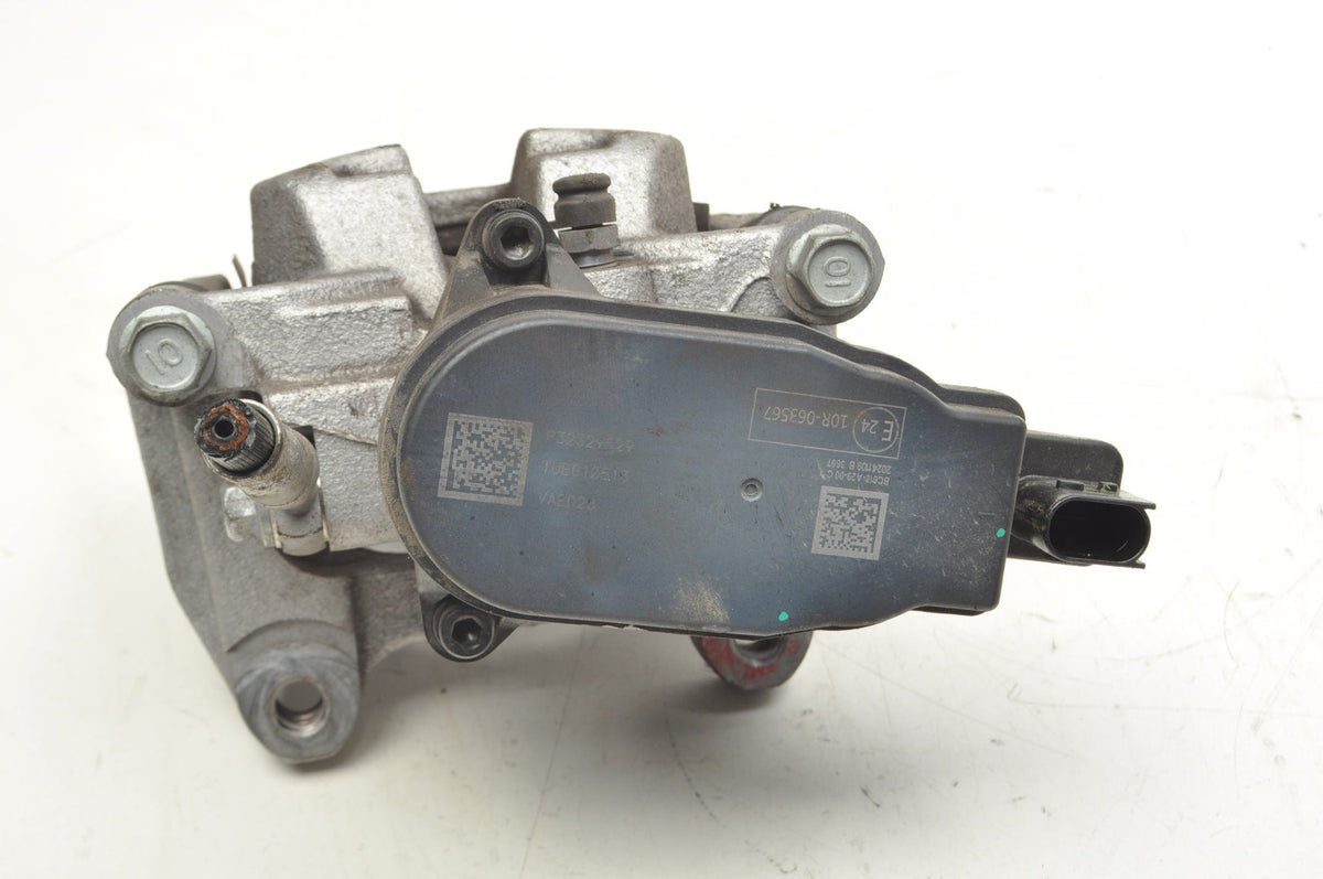 VOLVO XC40 B4 BRAKE CALIPER LEFT REAR 32329529 323295530 2025