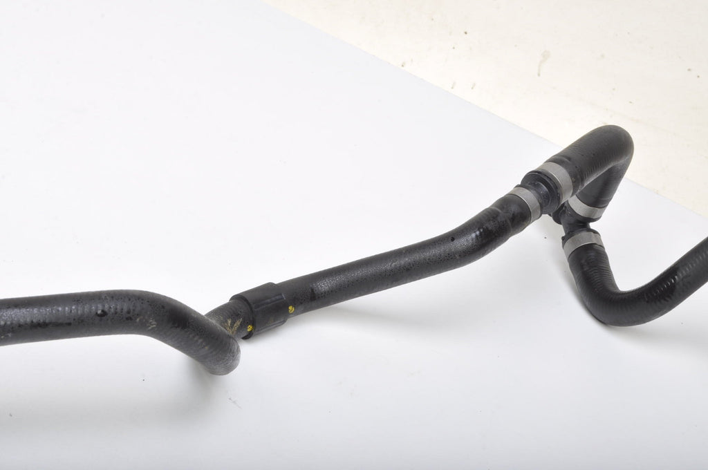 VOLVO XC40 B4 Mild-Hybrid 16V 197HP PIPE WATER CABLE