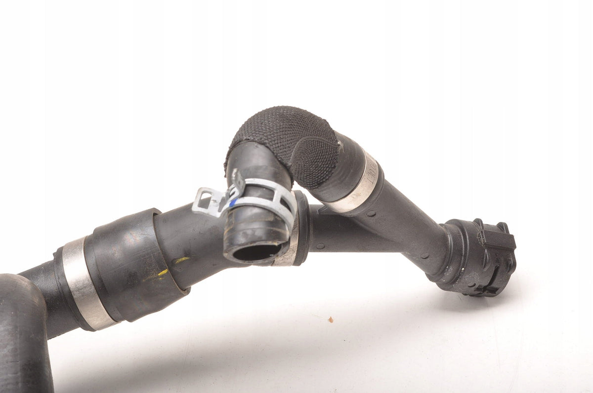 VOLVO XC40 B4 Mild-Hybrid 16V 197HP PIPE WATER CABLE