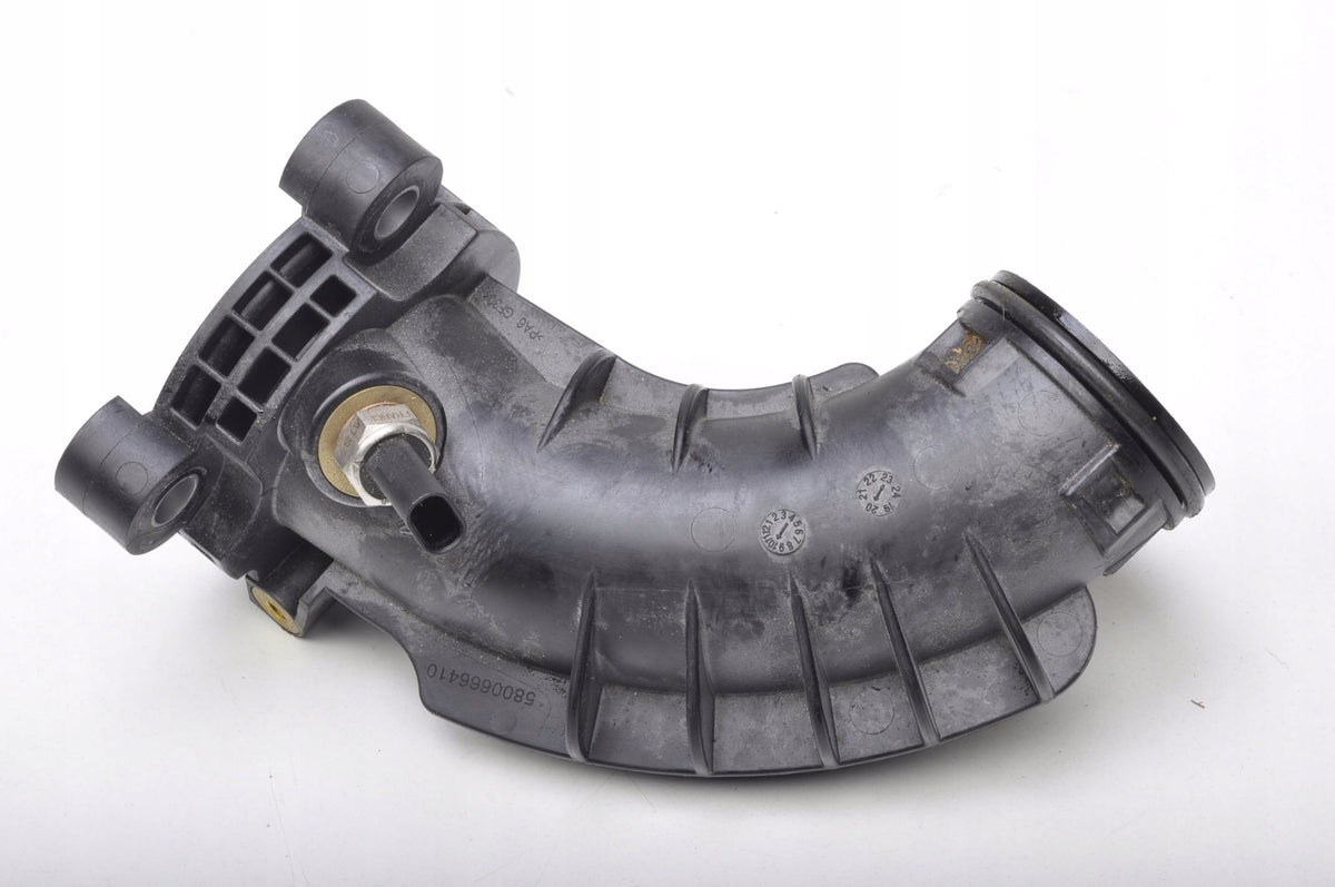 VOLVO XC40 B4 Mild-Hybrid PIPE AIR INTAKE 5800666410 2020R