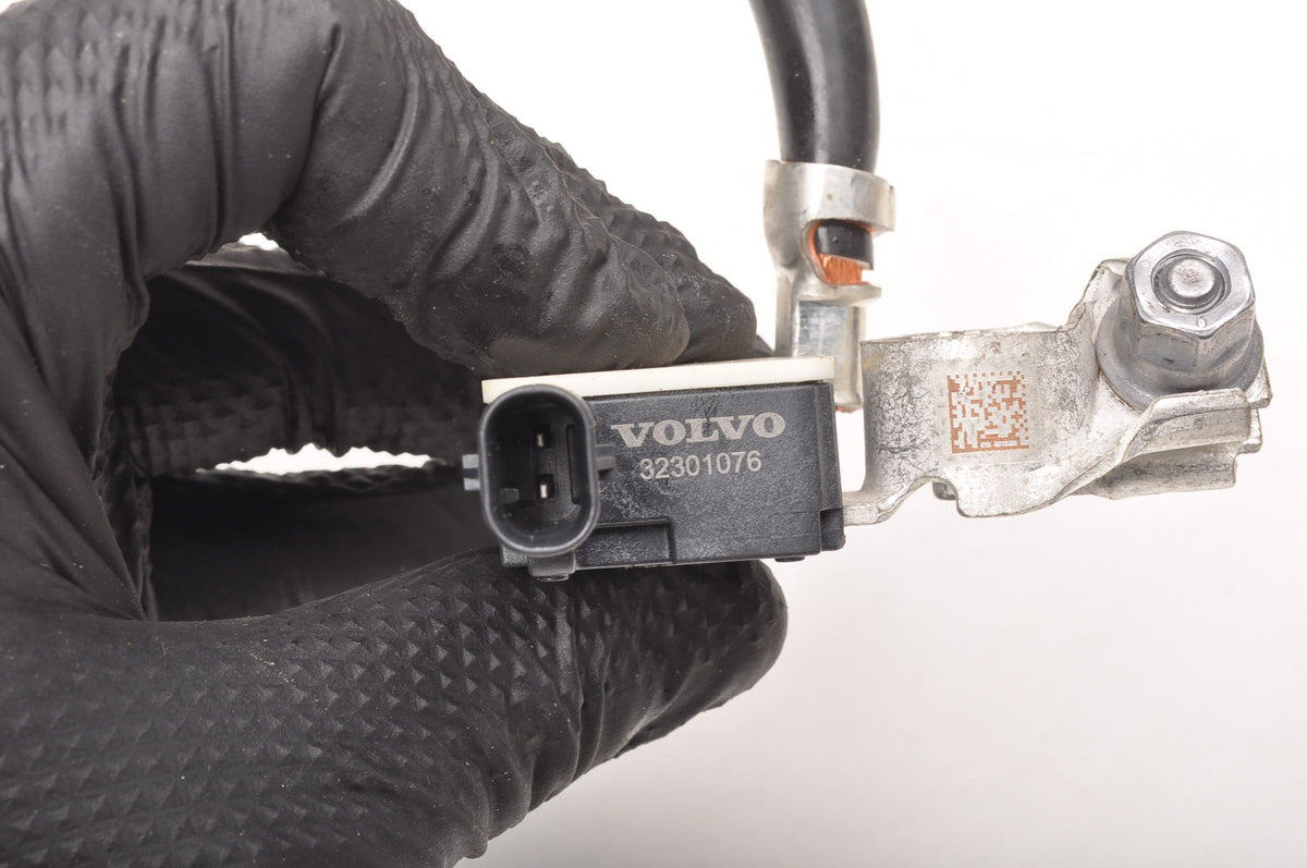 VOLVO XC40 BATTERY CABLE KLEMA 32301076 32301610
