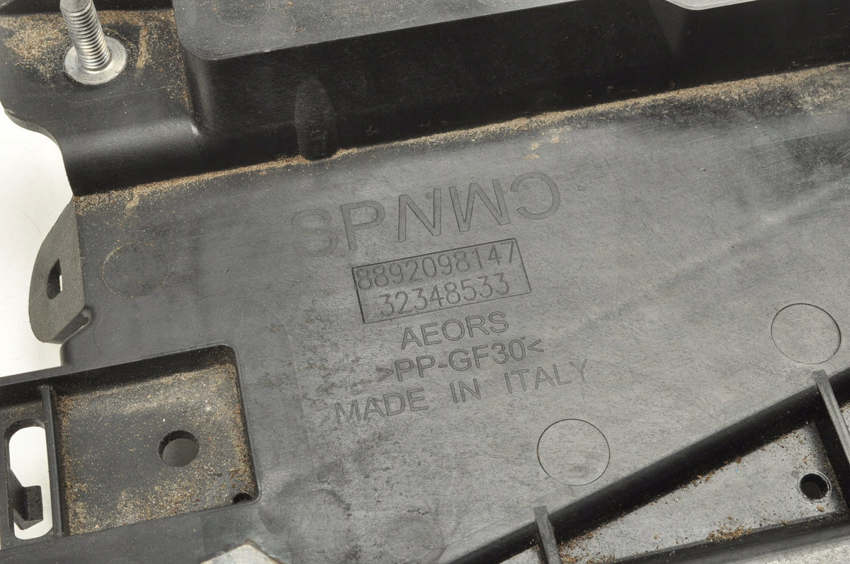 VOLVO XC40 BATTERY MOUNT 32348533