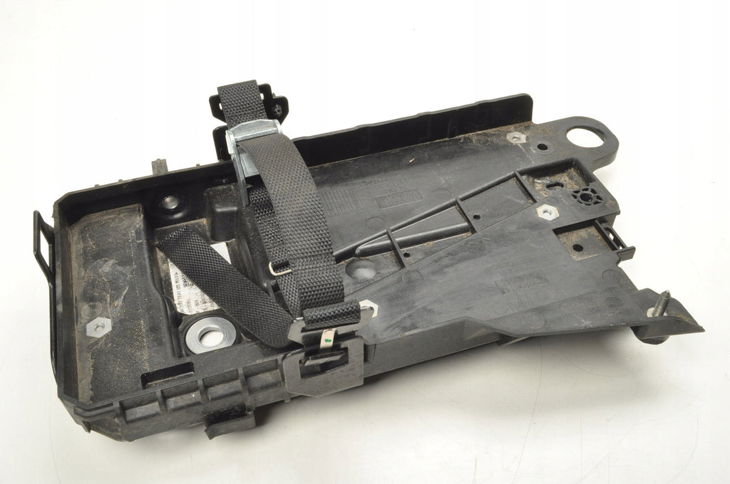 VOLVO XC40 BATTERY MOUNT 32348533