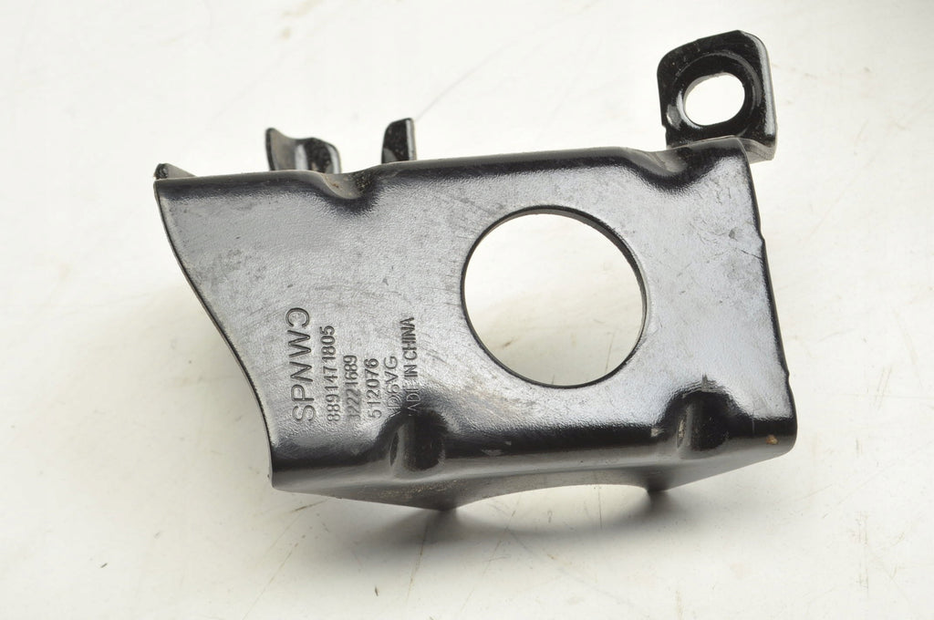 VOLVO XC40 BUMPER MOUNT RIGHT REAR 32221689 2025R