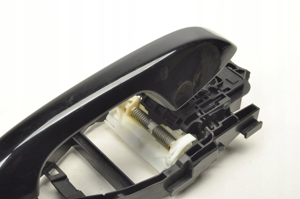 VOLVO XC40 DOOR HANDLE EXTERIOR RIGHT REAR 31462056 717 30747097