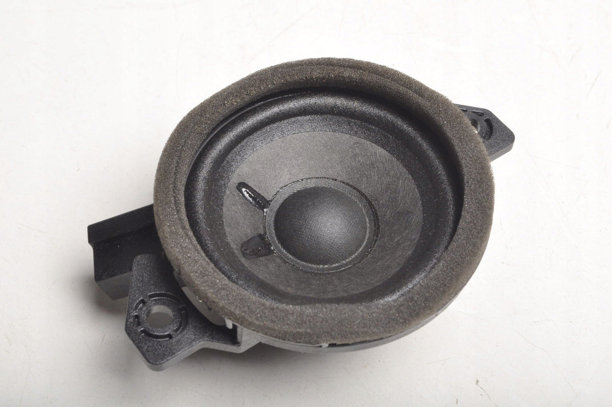 VOLVO XC40 DOOR SPEAKER REAR 32212818