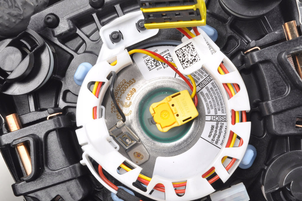 VOLVO XC40 DRIVER AIRBAG 2025R 32384652
