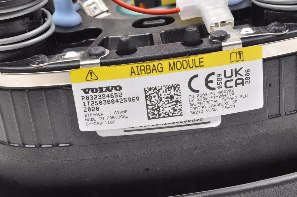 VOLVO XC40 DRIVER AIRBAG 2025R 32384652