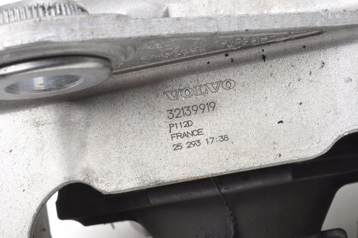 VOLVO XC40 EX40 XC60 II B4 PAW ENGINE CUSHION 2026 32139919