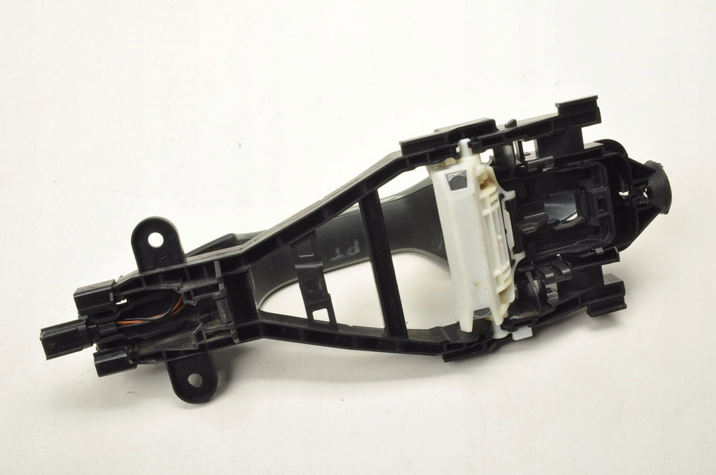 VOLVO XC40 EXTERIOR DOOR HANDLE 31462058 30747097 RIGHT REAR 733